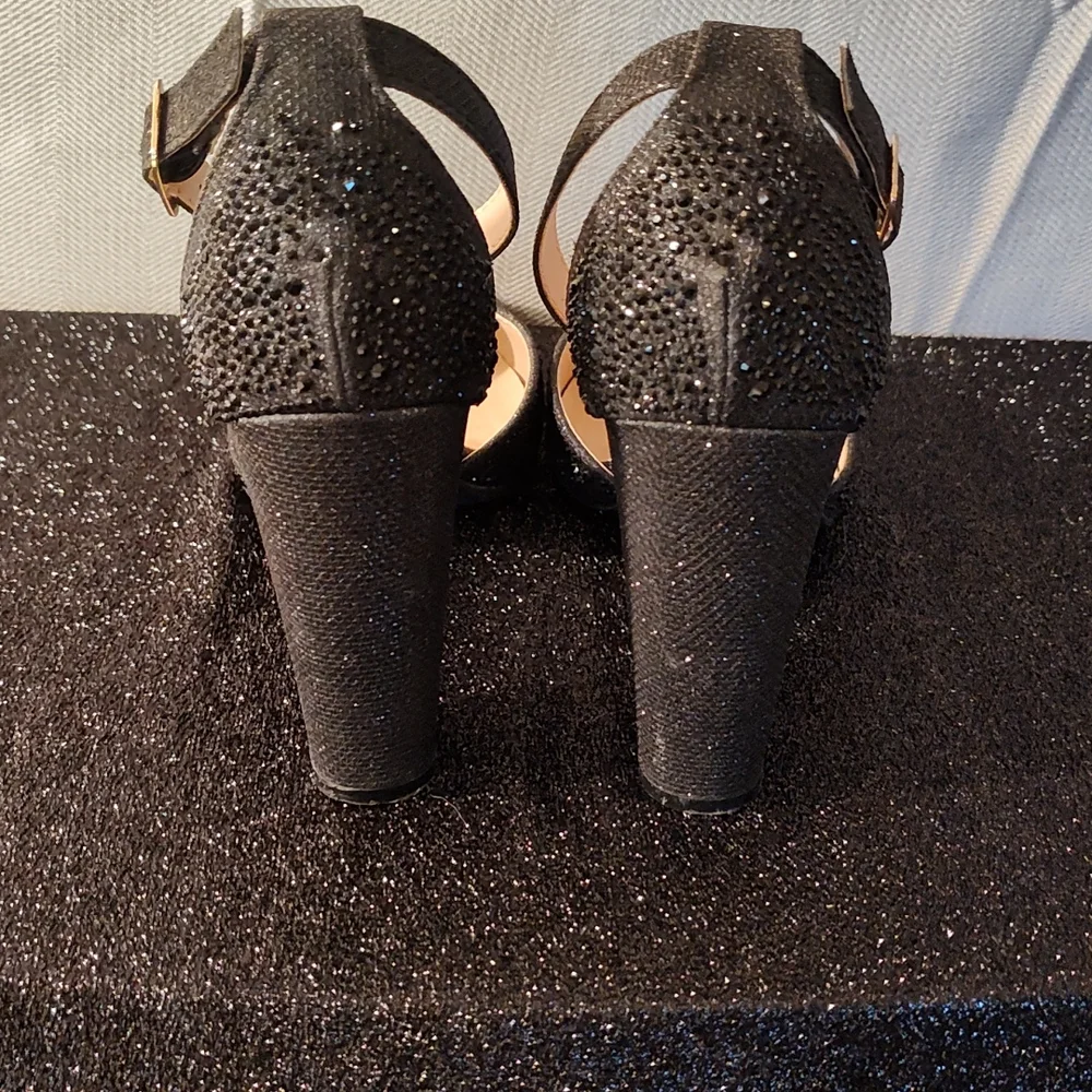 X2B Shoes - Picture 3 of 6